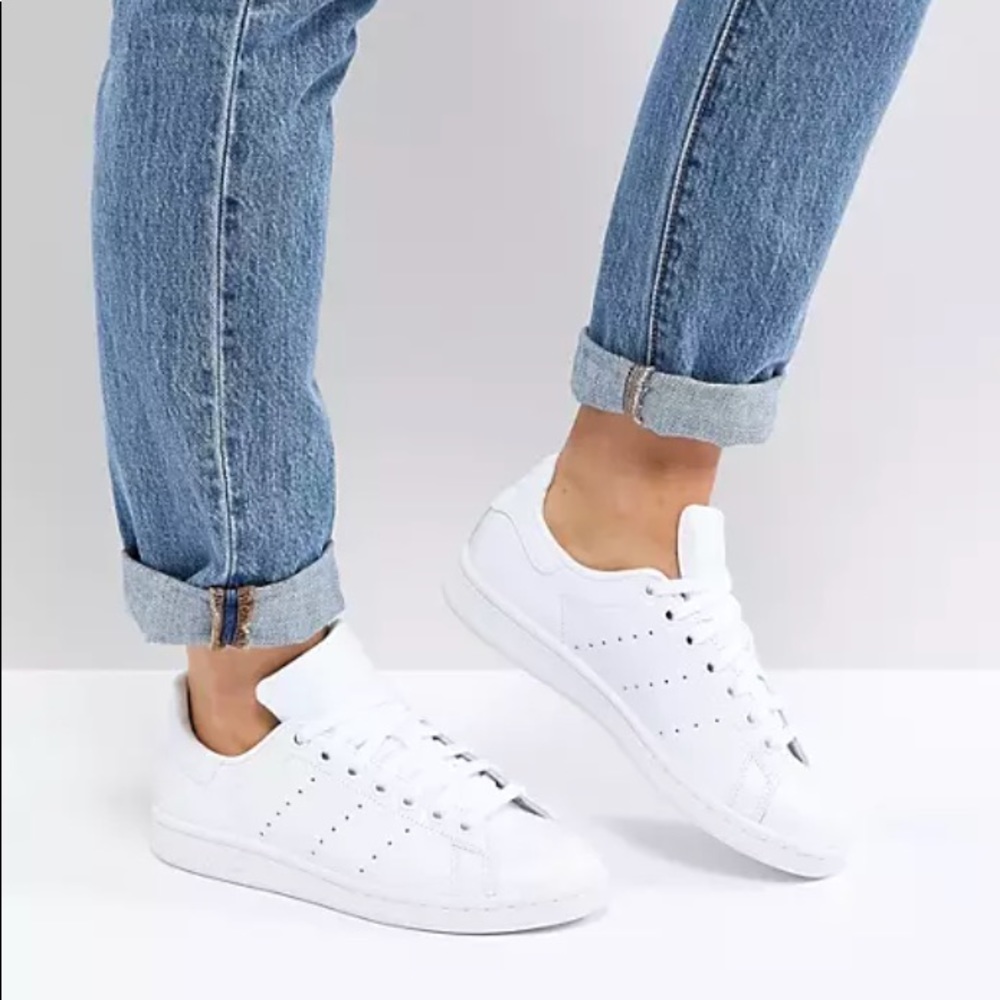 Adidas Originals All White Stan Smiths 7.5